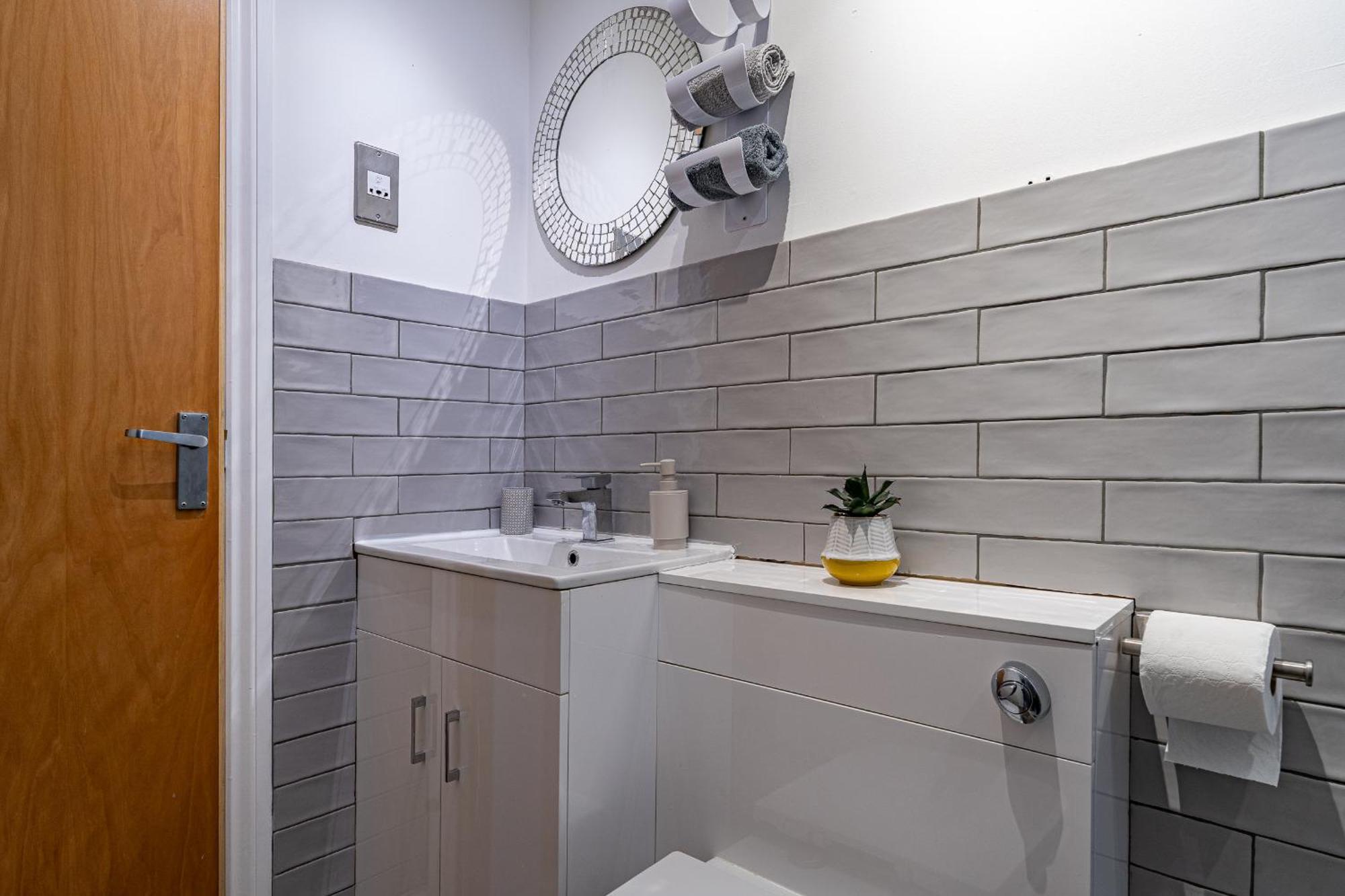 The Ovo Hydro Penthouse With Free Parking — Photos 3